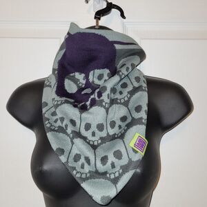 Loop Skull Neck Scarf Gray Gaiter Neck Warmer Knit Fleece Lined Goth Grunge NEW